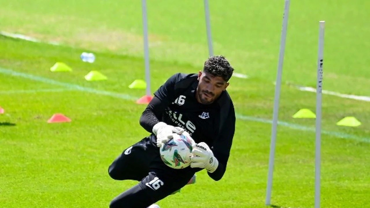 أحمد حسن يوضح سبب استبعاد محمد صبحي من قائمة الزمالك لمباراة المصري